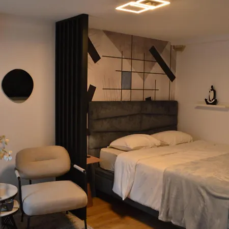 Mateo Apartment